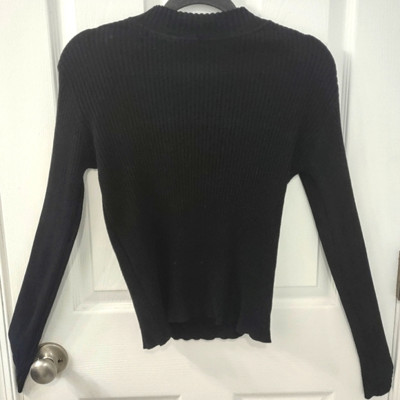 Forever 21+ Plus Sizes Ribbed Mockneck Form Fitted Black Ribbed Sweater Size XL - Picture 1 of 4